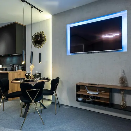 Apartment Aparts4u - Kras Apartament B109 Z Prywatna Sauna, Jacuzzi I Widokiem Na Gory